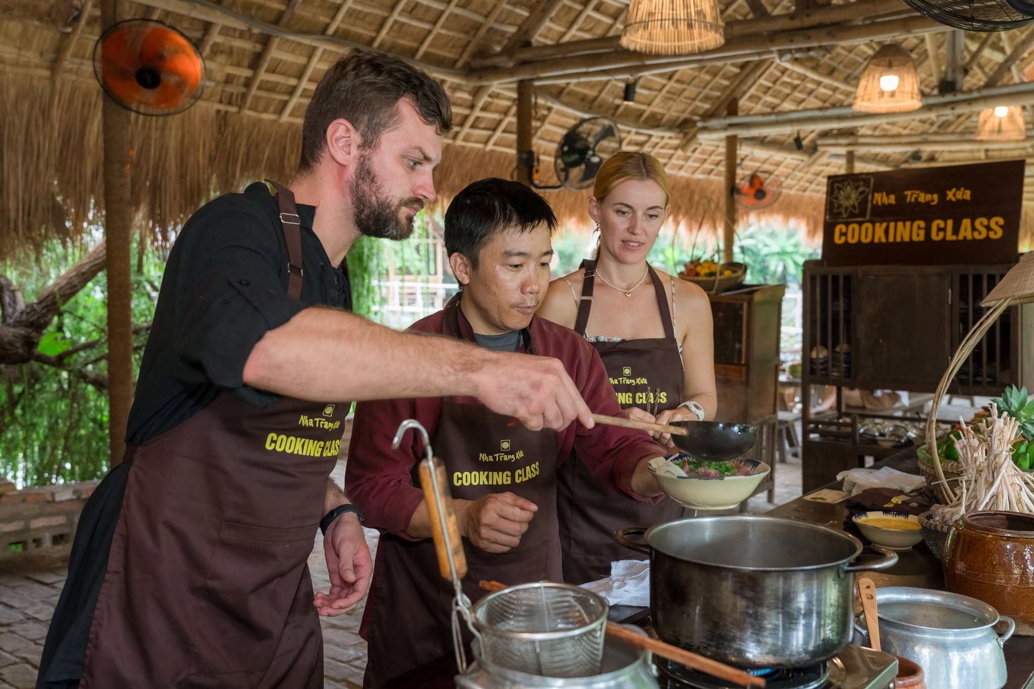 Vào bếp cùng Cooking Class
